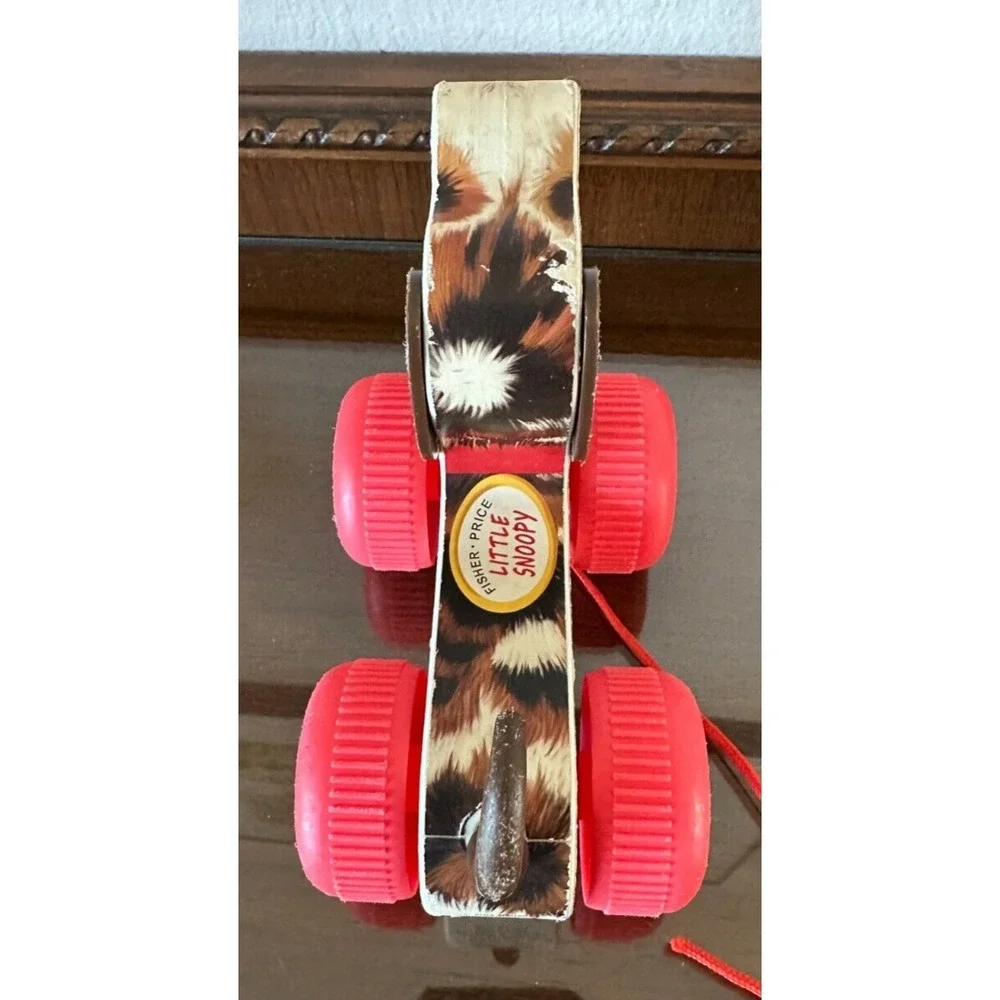 2014 Fisher-Price Little Snoopy Dog Beagle Classic‎ Pull Toy #01650 Collectable